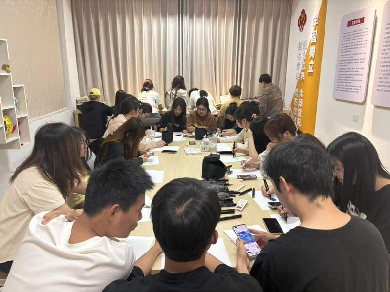 紫薇社区丨绘见暂停时刻 共赴心...